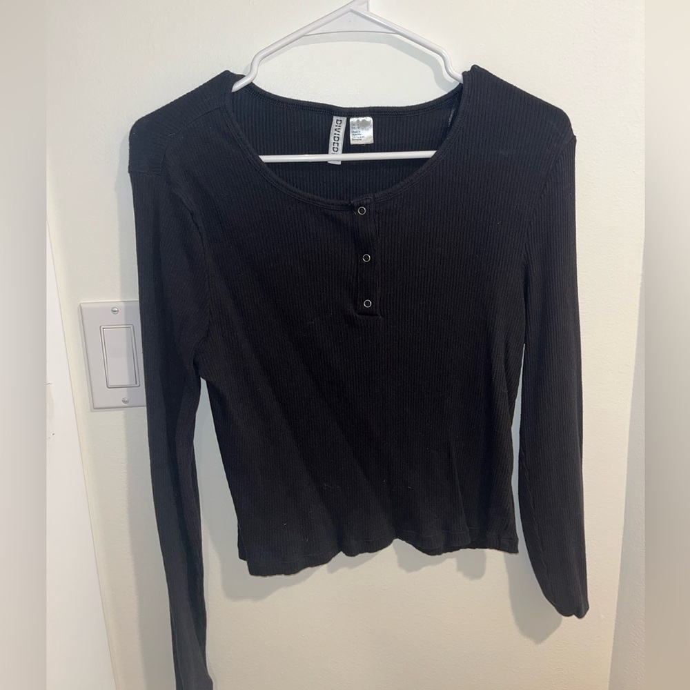 Divided Black Top